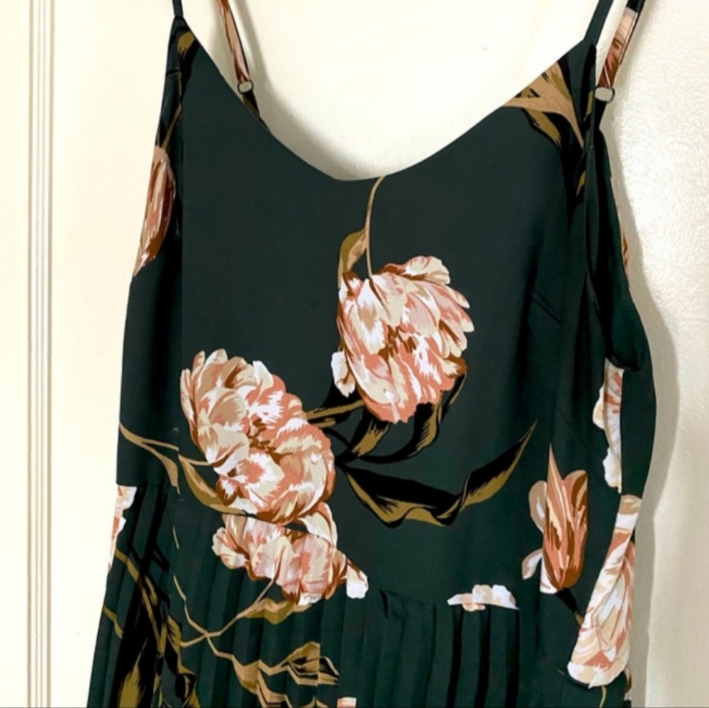 Pleated Dress, Floral